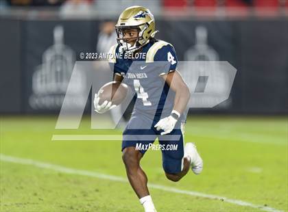 Thumbnail 3 in St. John Bosco vs. Mater Dei (CIF SS Division 1 Final) photogallery.