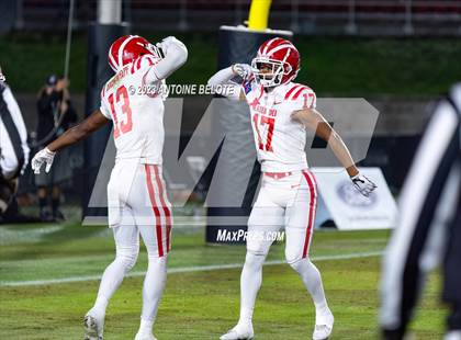 Thumbnail 2 in St. John Bosco vs. Mater Dei (CIF SS Division 1 Final) photogallery.