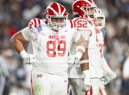 Thumbnail 3 in St. John Bosco vs. Mater Dei (CIF SS Division 1 Final) photogallery.