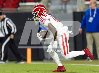 Thumbnail 1 in St. John Bosco vs. Mater Dei (CIF SS Division 1 Final) photogallery.