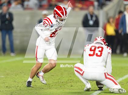 Thumbnail 2 in St. John Bosco vs. Mater Dei (CIF SS Division 1 Final) photogallery.