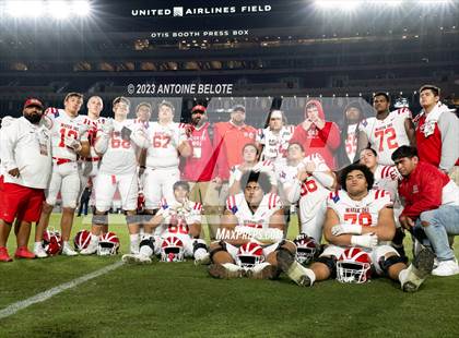 Thumbnail 3 in St. John Bosco vs. Mater Dei (CIF SS Division 1 Final) photogallery.