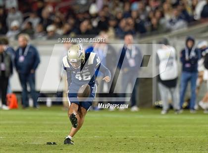 Thumbnail 1 in St. John Bosco vs. Mater Dei (CIF SS Division 1 Final) photogallery.