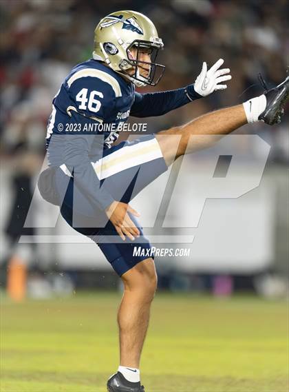 Thumbnail 1 in St. John Bosco vs. Mater Dei (CIF SS Division 1 Final) photogallery.