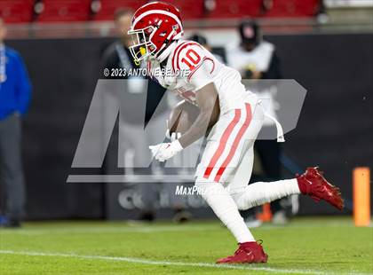 Thumbnail 2 in St. John Bosco vs. Mater Dei (CIF SS Division 1 Final) photogallery.