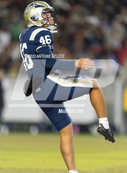 Thumbnail 2 in St. John Bosco vs. Mater Dei (CIF SS Division 1 Final) photogallery.