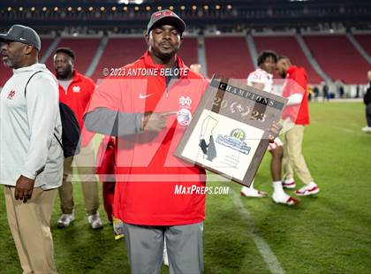 Thumbnail 1 in St. John Bosco vs. Mater Dei (CIF SS Division 1 Final) photogallery.