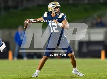 Thumbnail 2 in St. John Bosco vs. Mater Dei (CIF SS Division 1 Final) photogallery.