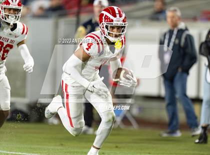 Thumbnail 1 in St. John Bosco vs. Mater Dei (CIF SS Division 1 Final) photogallery.