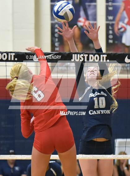 Thumbnail 2 in Sierra Canyon vs. Redondo Union (Durango Fall Classic) photogallery.