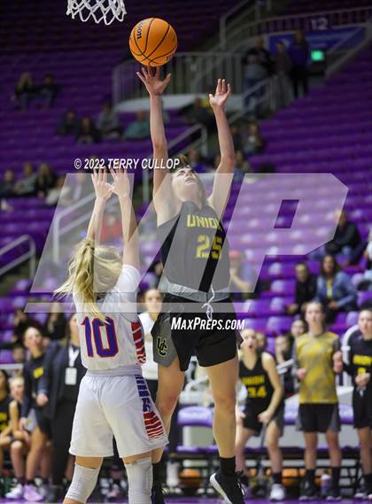 Thumbnail 2 in Richfield vs. Union (UHSAA 3A Quarterfinal) photogallery.