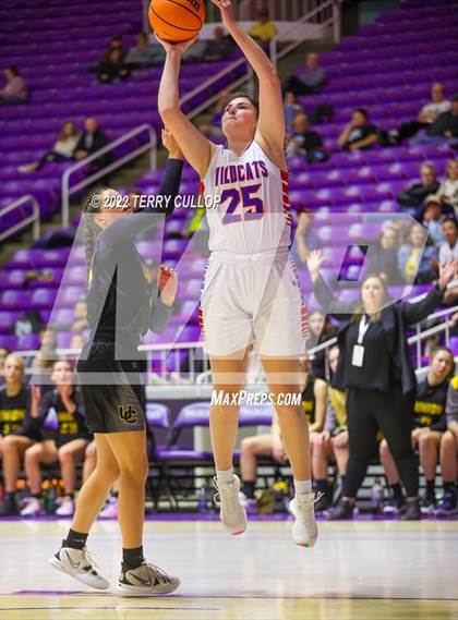 Thumbnail 1 in Richfield vs. Union (UHSAA 3A Quarterfinal) photogallery.