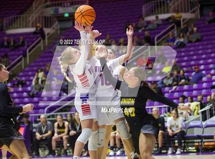 Thumbnail 2 in Richfield vs. Union (UHSAA 3A Quarterfinal) photogallery.