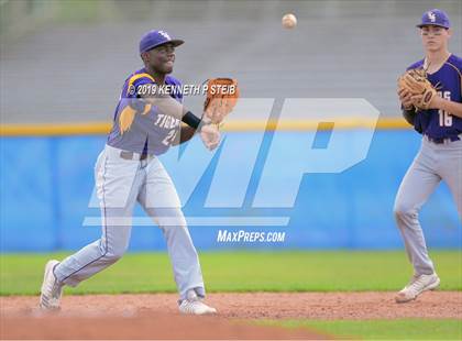 Thumbnail 1 in Thibodaux @ Bourgeois photogallery.