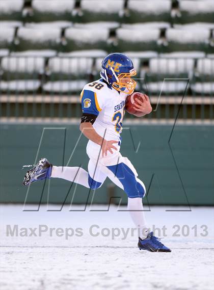 Thumbnail 3 in Depew vs. Maine-Endwell (NYSPHSAA Class B Semifinal) photogallery.