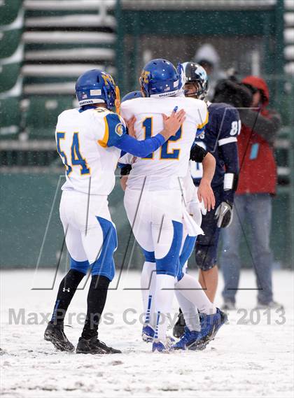 Thumbnail 1 in Depew vs. Maine-Endwell (NYSPHSAA Class B Semifinal) photogallery.