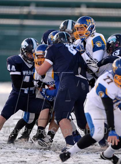Thumbnail 1 in Depew vs. Maine-Endwell (NYSPHSAA Class B Semifinal) photogallery.