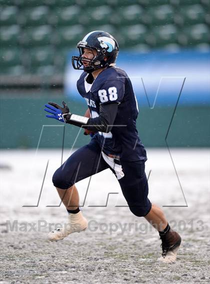 Thumbnail 1 in Depew vs. Maine-Endwell (NYSPHSAA Class B Semifinal) photogallery.