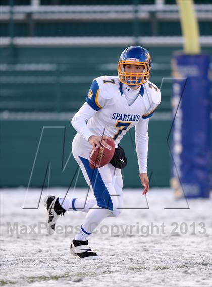 Thumbnail 1 in Depew vs. Maine-Endwell (NYSPHSAA Class B Semifinal) photogallery.