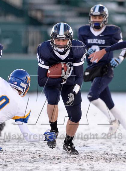 Thumbnail 1 in Depew vs. Maine-Endwell (NYSPHSAA Class B Semifinal) photogallery.