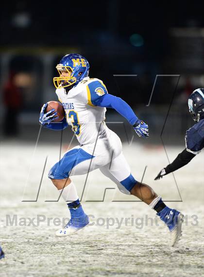 Thumbnail 1 in Depew vs. Maine-Endwell (NYSPHSAA Class B Semifinal) photogallery.