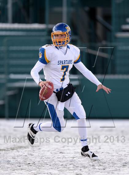 Thumbnail 1 in Depew vs. Maine-Endwell (NYSPHSAA Class B Semifinal) photogallery.