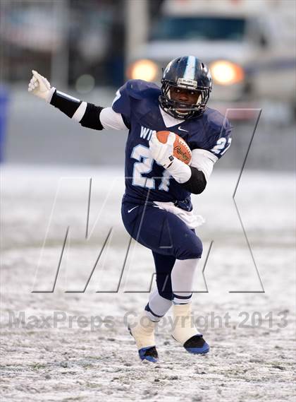 Thumbnail 2 in Depew vs. Maine-Endwell (NYSPHSAA Class B Semifinal) photogallery.