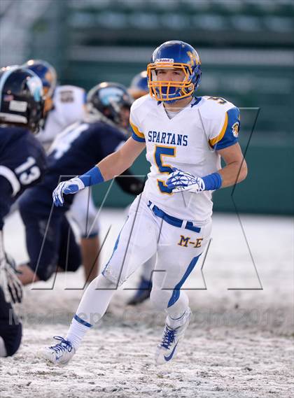 Thumbnail 2 in Depew vs. Maine-Endwell (NYSPHSAA Class B Semifinal) photogallery.