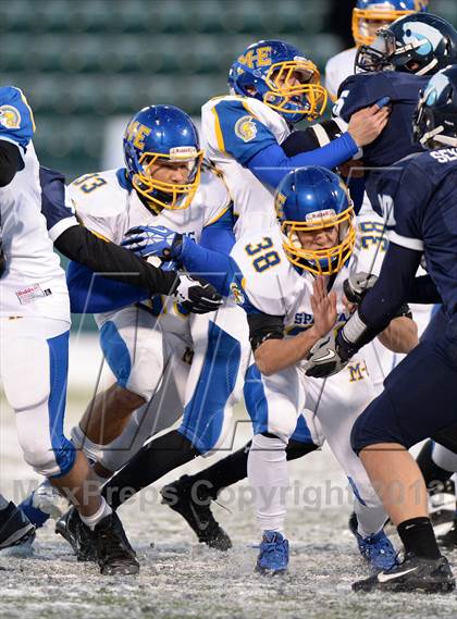 Thumbnail 1 in Depew vs. Maine-Endwell (NYSPHSAA Class B Semifinal) photogallery.