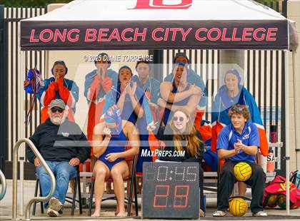 Thumbnail 3 in Clairemont vs Valhalla (CIF Div 2 Regional Final) photogallery.