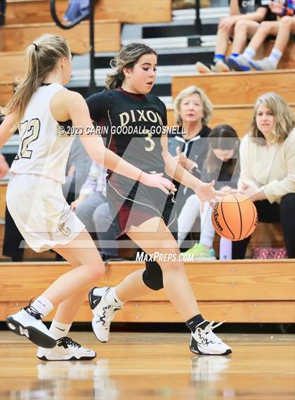 Thumbnail 2 in Dixon @ Croatan photogallery.