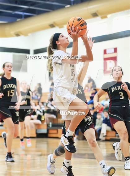 Thumbnail 2 in Dixon @ Croatan photogallery.