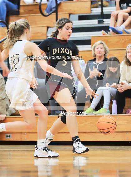 Thumbnail 1 in Dixon @ Croatan photogallery.