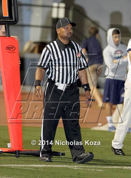Thumbnail 2 in Mission Prep vs. St. Monica photogallery.