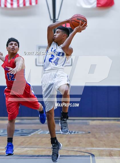 Thumbnail 3 in Jefferson vs Lanier [Sidney] photogallery.