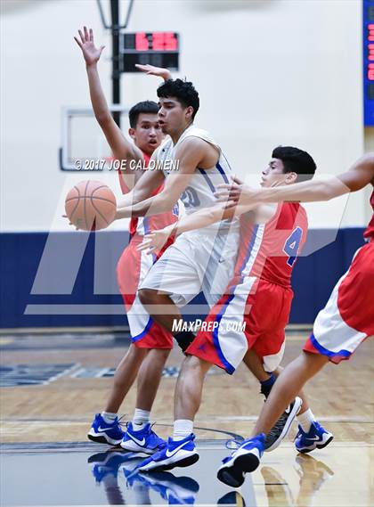 Thumbnail 3 in Jefferson vs Lanier [Sidney] photogallery.