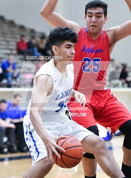 Thumbnail 2 in Jefferson vs Lanier [Sidney] photogallery.