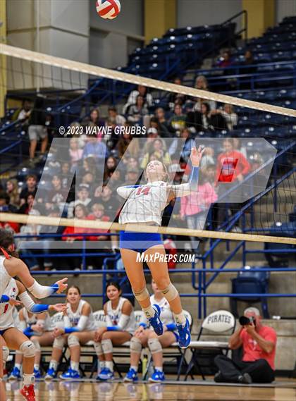 Thumbnail 3 in Tatum vs. Sabine (UIL 3A Region Bi-District) photogallery.