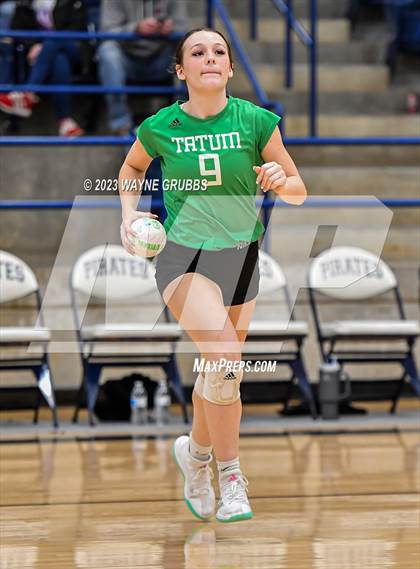 Thumbnail 3 in Tatum vs. Sabine (UIL 3A Region Bi-District) photogallery.