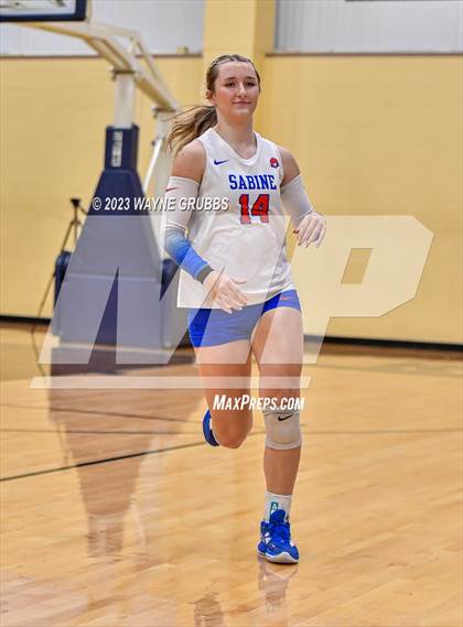 Thumbnail 3 in Tatum vs. Sabine (UIL 3A Region Bi-District) photogallery.
