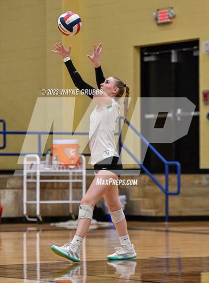 Thumbnail 2 in Tatum vs. Sabine (UIL 3A Region Bi-District) photogallery.