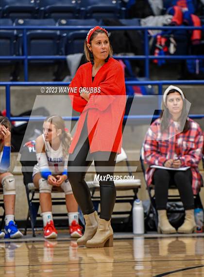 Thumbnail 3 in Tatum vs. Sabine (UIL 3A Region Bi-District) photogallery.