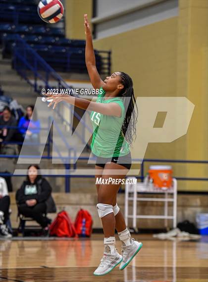 Thumbnail 2 in Tatum vs. Sabine (UIL 3A Region Bi-District) photogallery.