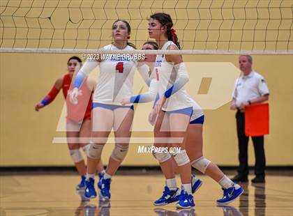 Thumbnail 3 in Tatum vs. Sabine (UIL 3A Region Bi-District) photogallery.