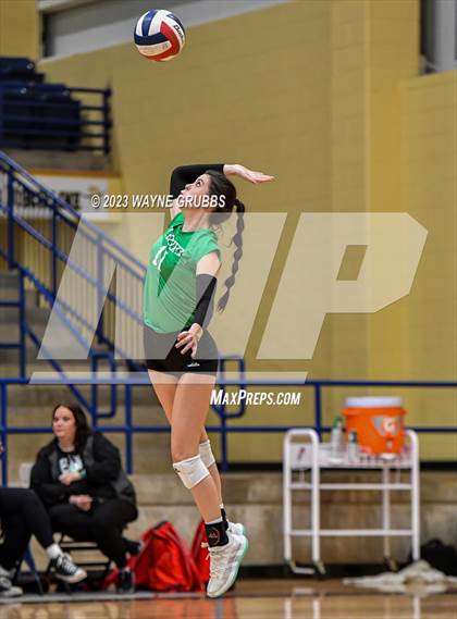 Thumbnail 3 in Tatum vs. Sabine (UIL 3A Region Bi-District) photogallery.