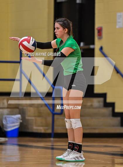 Thumbnail 1 in Tatum vs. Sabine (UIL 3A Region Bi-District) photogallery.