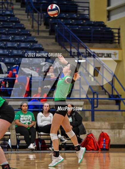 Thumbnail 2 in Tatum vs. Sabine (UIL 3A Region Bi-District) photogallery.