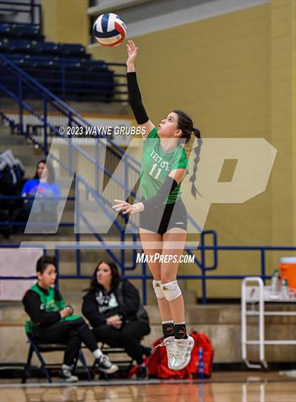 Thumbnail 1 in Tatum vs. Sabine (UIL 3A Region Bi-District) photogallery.