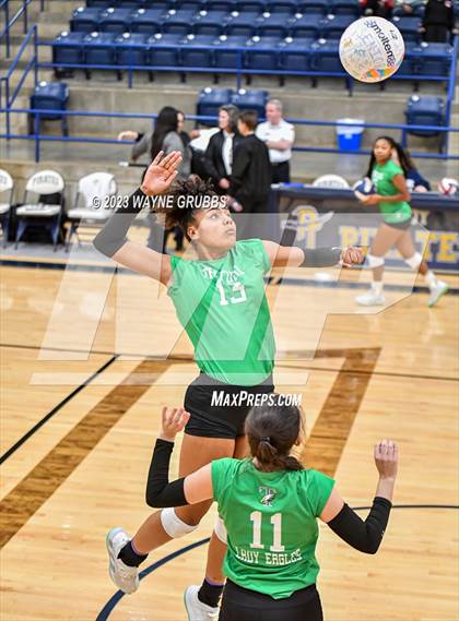 Thumbnail 1 in Tatum vs. Sabine (UIL 3A Region Bi-District) photogallery.