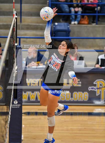 Thumbnail 2 in Tatum vs. Sabine (UIL 3A Region Bi-District) photogallery.